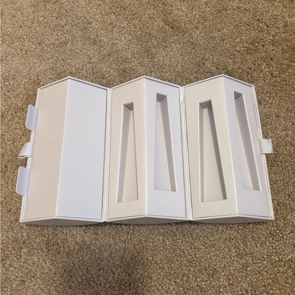 RHODE Peptide Lip Treatment Display Case - Picture 2 of 3